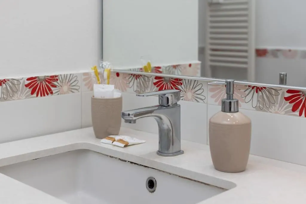 Deluxe Suite With Free Wifi And Netflix Milan 0*,