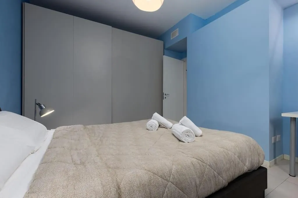 Apartment Deluxe Suite With Free Wifi And Netflix Milan Italy